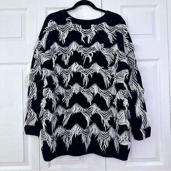 Urban Outfitters UO MINKPINK Fringes Sweater, Loose Fit, US L - Picture 6 of 7